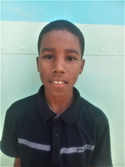 Help Alan by becoming a child sponsor. Sponsoring a child is a rewarding and heartwarming experience.