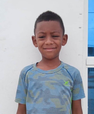 Help Osvald David by becoming a child sponsor. Sponsoring a child is a rewarding and heartwarming experience.