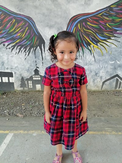 Help Leah Esmeralda by becoming a child sponsor. Sponsoring a child is a rewarding and heartwarming experience.