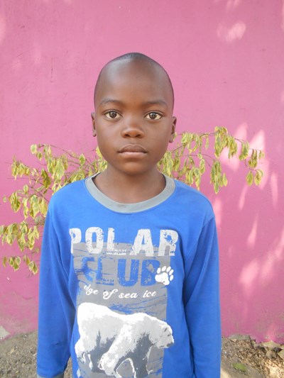 Help Elijah by becoming a child sponsor. Sponsoring a child is a rewarding and heartwarming experience.