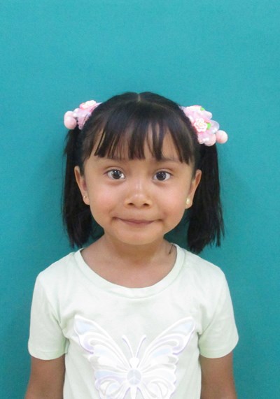 Help Brittany Daylenni by becoming a child sponsor. Sponsoring a child is a rewarding and heartwarming experience.