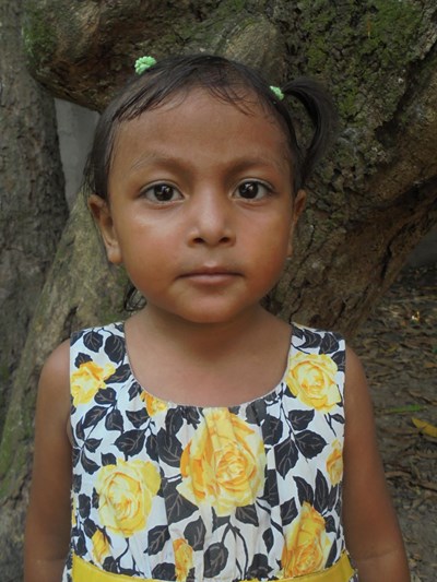 Help Yosari Julissa by becoming a child sponsor. Sponsoring a child is a rewarding and heartwarming experience.