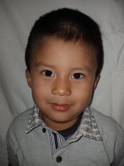 Help Jhony Azael by becoming a child sponsor. Sponsoring a child is a rewarding and heartwarming experience.