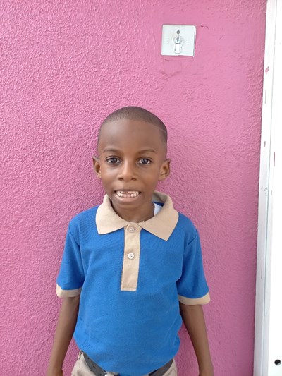 Help Diego Israel by becoming a child sponsor. Sponsoring a child is a rewarding and heartwarming experience.