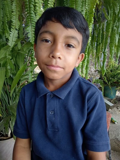 Help Emerson David by becoming a child sponsor. Sponsoring a child is a rewarding and heartwarming experience.