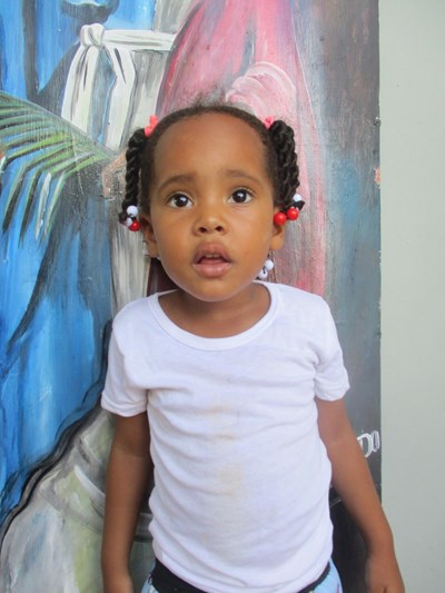 Help Ashly Mariana by becoming a child sponsor. Sponsoring a child is a rewarding and heartwarming experience.
