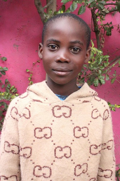 Help Emmanuel by becoming a child sponsor. Sponsoring a child is a rewarding and heartwarming experience.