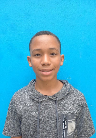 Help Andy Manuel by becoming a child sponsor. Sponsoring a child is a rewarding and heartwarming experience.