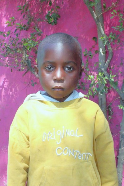 Help Lawrence by becoming a child sponsor. Sponsoring a child is a rewarding and heartwarming experience.