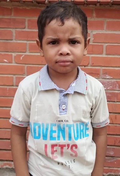 Help Simon Jose by becoming a child sponsor. Sponsoring a child is a rewarding and heartwarming experience.