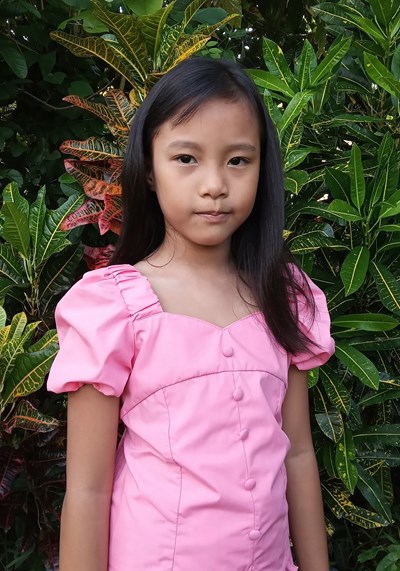 Help Sophia Kimberly A. by becoming a child sponsor. Sponsoring a child is a rewarding and heartwarming experience.