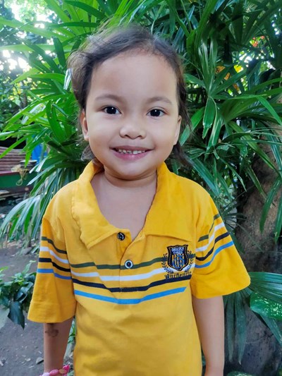 Help Rhian Cortez by becoming a child sponsor. Sponsoring a child is a rewarding and heartwarming experience.