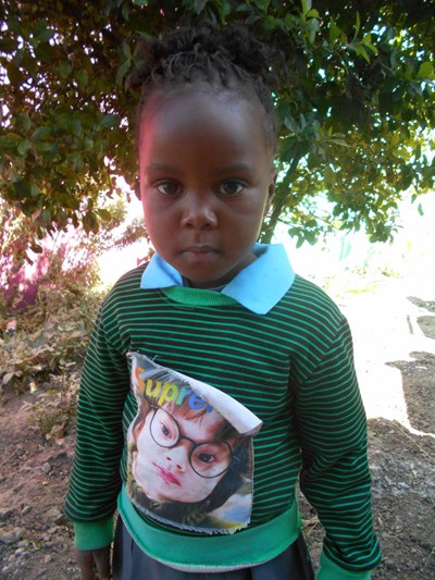 Help Siphiwe by becoming a child sponsor. Sponsoring a child is a rewarding and heartwarming experience.