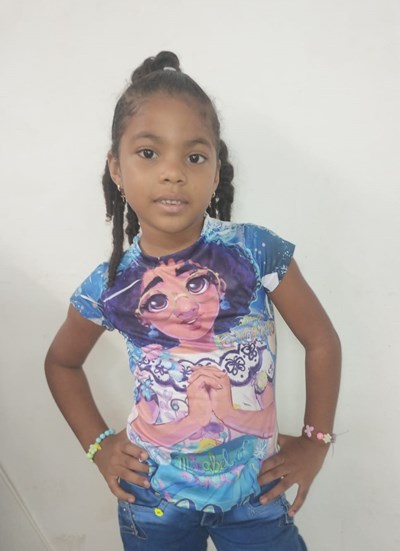 Help Branyelis Sofia by becoming a child sponsor. Sponsoring a child is a rewarding and heartwarming experience.