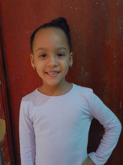 Help Alissa Nicole by becoming a child sponsor. Sponsoring a child is a rewarding and heartwarming experience.