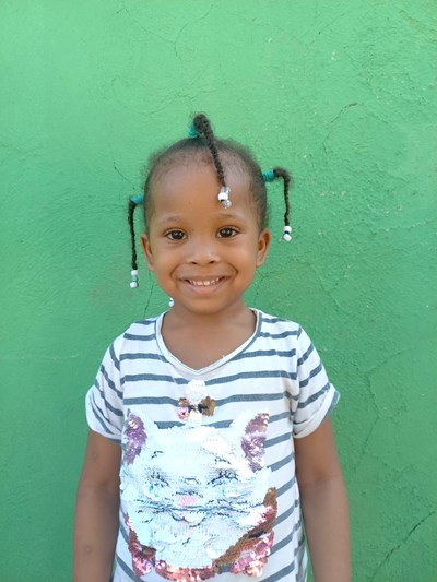 Help Alisson Camille by becoming a child sponsor. Sponsoring a child is a rewarding and heartwarming experience.