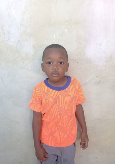 Help Kenson by becoming a child sponsor. Sponsoring a child is a rewarding and heartwarming experience.