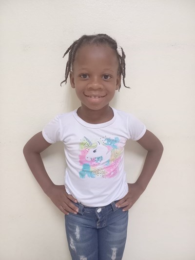 Help Sara by becoming a child sponsor. Sponsoring a child is a rewarding and heartwarming experience.