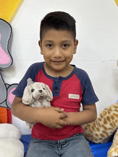 Help Vicente Ivan by becoming a child sponsor. Sponsoring a child is a rewarding and heartwarming experience.