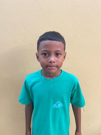 Help Yaimar Estiven by becoming a child sponsor. Sponsoring a child is a rewarding and heartwarming experience.