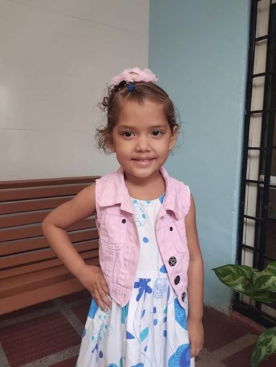 Help Aliss Sofia by becoming a child sponsor. Sponsoring a child is a rewarding and heartwarming experience.