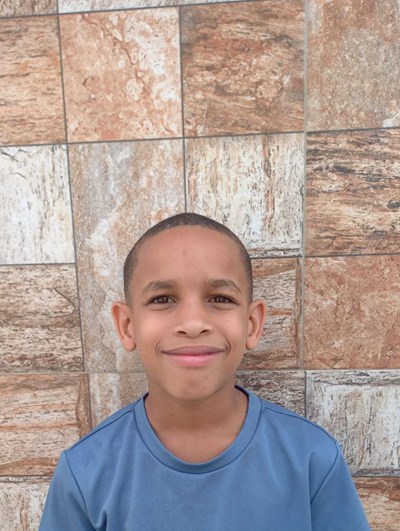 Help Emmanuel by becoming a child sponsor. Sponsoring a child is a rewarding and heartwarming experience.