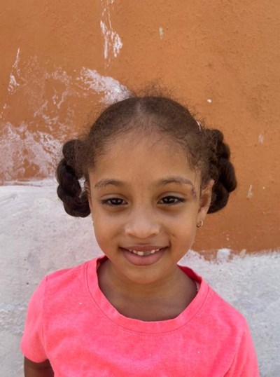Help Nashly by becoming a child sponsor. Sponsoring a child is a rewarding and heartwarming experience.
