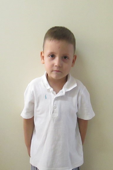 Help Alan Damián by becoming a child sponsor. Sponsoring a child is a rewarding and heartwarming experience.