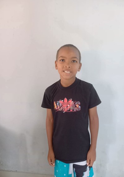 Help Dewey by becoming a child sponsor. Sponsoring a child is a rewarding and heartwarming experience.