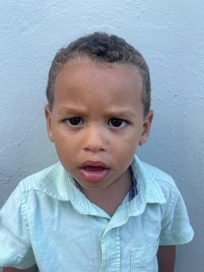 Help Juan Franniel by becoming a child sponsor. Sponsoring a child is a rewarding and heartwarming experience.