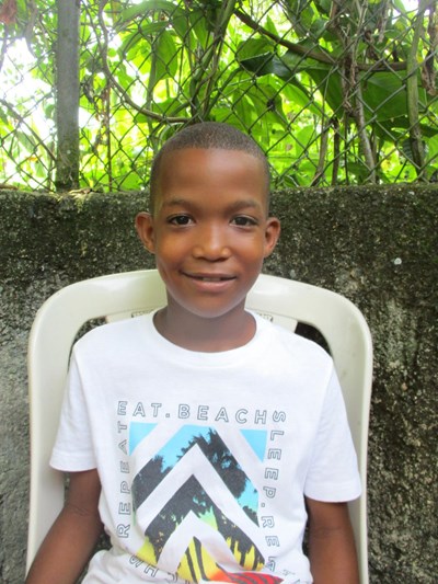 Help Yonaury Gabriel by becoming a child sponsor. Sponsoring a child is a rewarding and heartwarming experience.