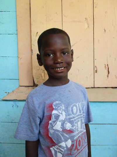 Help Alonzo by becoming a child sponsor. Sponsoring a child is a rewarding and heartwarming experience.