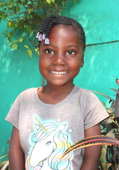 Help Christine by becoming a child sponsor. Sponsoring a child is a rewarding and heartwarming experience.