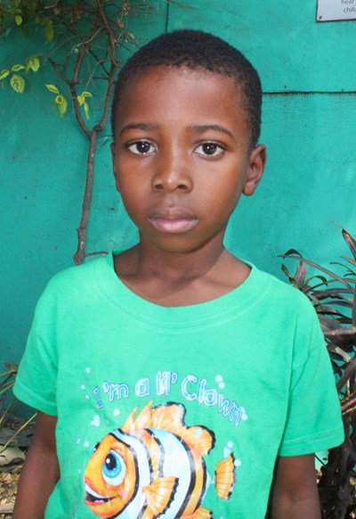 Help Andrew by becoming a child sponsor. Sponsoring a child is a rewarding and heartwarming experience.