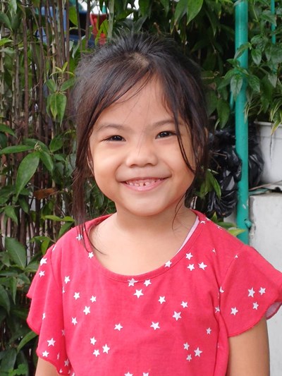 Help Jorghienna Quinn V. by becoming a child sponsor. Sponsoring a child is a rewarding and heartwarming experience.