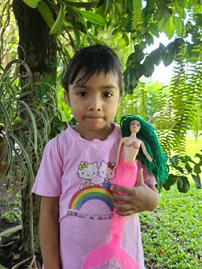 Help Ashly Samantha by becoming a child sponsor. Sponsoring a child is a rewarding and heartwarming experience.