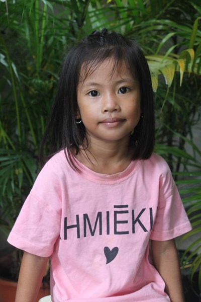 Help Sophia by becoming a child sponsor. Sponsoring a child is a rewarding and heartwarming experience.