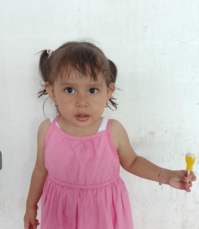 Help Grettel Roxana by becoming a child sponsor. Sponsoring a child is a rewarding and heartwarming experience.