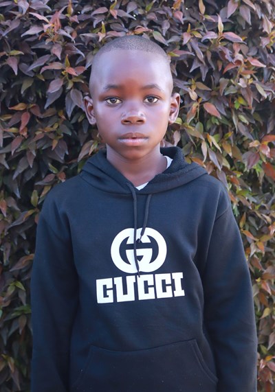 Help Chabala by becoming a child sponsor. Sponsoring a child is a rewarding and heartwarming experience.