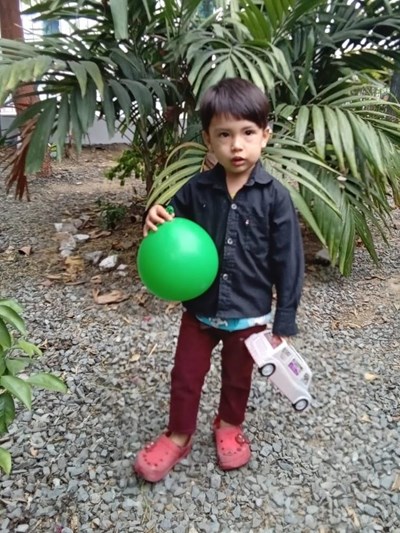 Help Caleb Alejandro by becoming a child sponsor. Sponsoring a child is a rewarding and heartwarming experience.