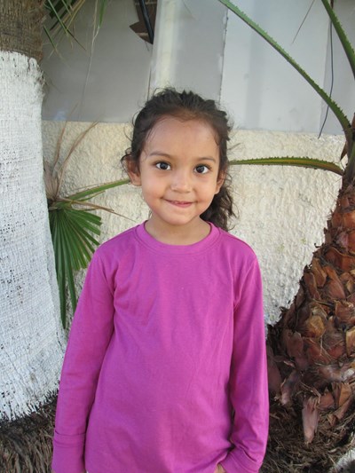 Help Aitana Briseida by becoming a child sponsor. Sponsoring a child is a rewarding and heartwarming experience.