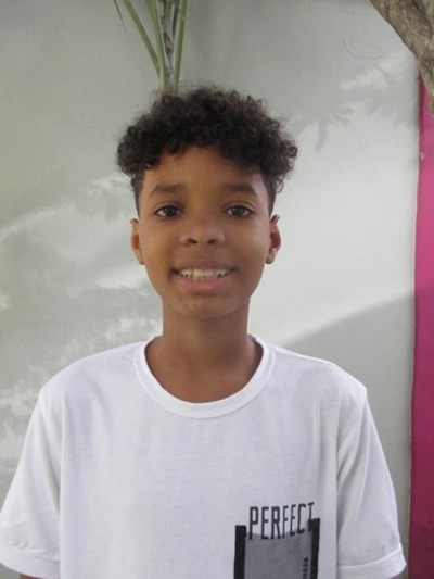 Help Angel David by becoming a child sponsor. Sponsoring a child is a rewarding and heartwarming experience.