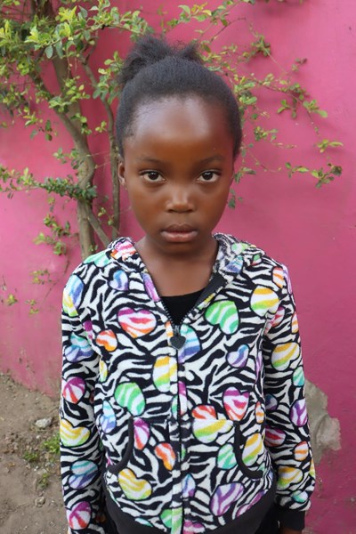 Help Mary by becoming a child sponsor. Sponsoring a child is a rewarding and heartwarming experience.