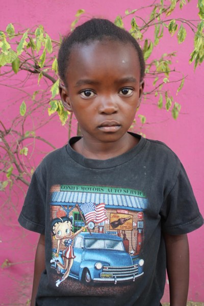 Help Mercy by becoming a child sponsor. Sponsoring a child is a rewarding and heartwarming experience.