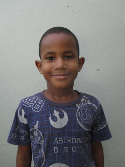 Help Stiven Starlin by becoming a child sponsor. Sponsoring a child is a rewarding and heartwarming experience.