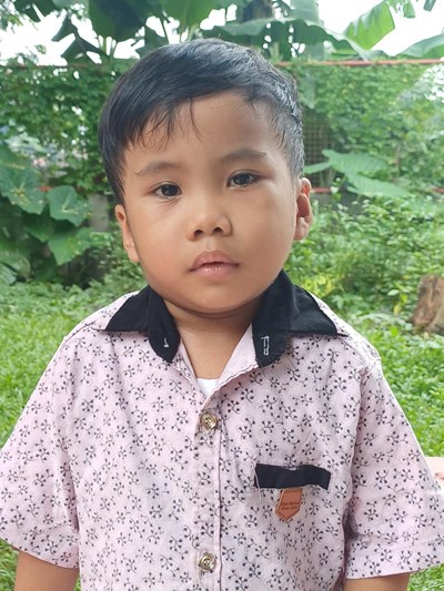 Help Nathan Jake D. by becoming a child sponsor. Sponsoring a child is a rewarding and heartwarming experience.