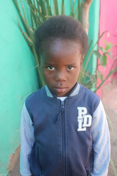 Help Blessing Lontia by becoming a child sponsor. Sponsoring a child is a rewarding and heartwarming experience.