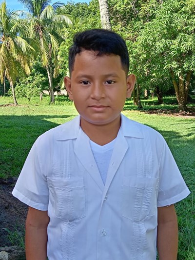 Help Wilmer Neptali by becoming a child sponsor. Sponsoring a child is a rewarding and heartwarming experience.