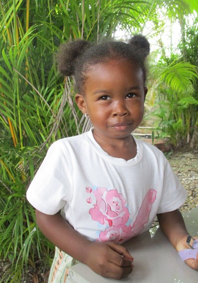 Help Osmairys Yarielys by becoming a child sponsor. Sponsoring a child is a rewarding and heartwarming experience.