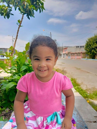 Help Aurora Damariz by becoming a child sponsor. Sponsoring a child is a rewarding and heartwarming experience.